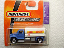 EE  Matchbox 2008  MB53 (MW-695)  UTILITY TRUCK Gas Tanker,  short GUZZLER card
