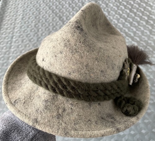 Bayerischer trachtenhut mit - bayerischer,