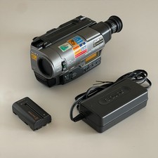 SONY HANDYCAM CCD-TR820E