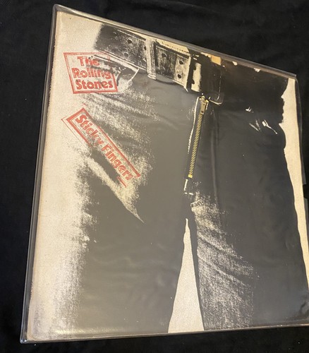 Rolling stones sticky - stones, fingers