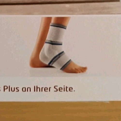 Sprunggelenkbandage rechts