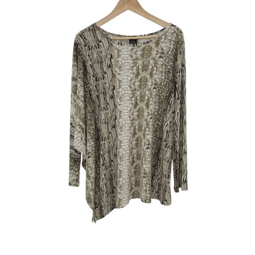 Clara sun woo - sun, poncho