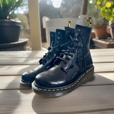 Doc Martens 8 Loch ungetragen Gr. 36