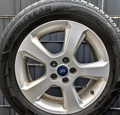 Ford max 235 - ✓,