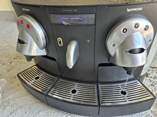 Nespresso gemini 200 pro - cs,