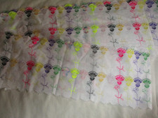 Bestickter Stoff ca 200 cm Lang & 15 cm Breit