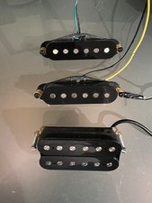 KD Alnico-2 Strat HSS Pickup Satz, aus Gitarrenbaufirma‘s Angebot, Schwarz.