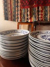 Henneberg Porzellan, 34 Zwiebelmuster Teller, 16 tief, 18 flach