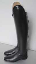 Very tall riding boots