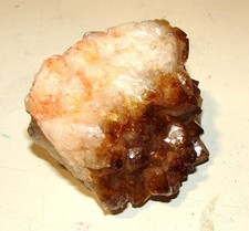 Mineralie    Edelstein   schönes   Stück  ( RAUCHQUARZ ? )