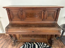 Antikes Klavier Julius