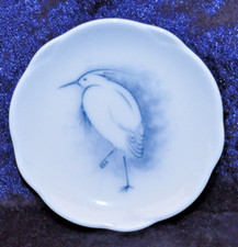 Miniatur  Porzellan Teller  OKURA   ca . 7,7  cm  Ø   Nr. 9