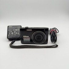 Nikon Digitalkamera Coolpix