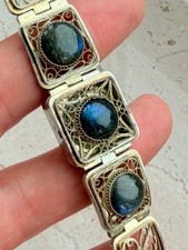 Eine kunstvolle Chaika Uhr mit