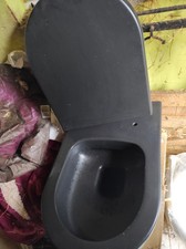 Spülrandlose Toilette schwarz matt  Hänge WC spülrandlos Mit Deckel 