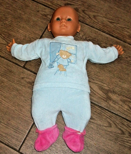 Zauberhafte große babypuppe - zauberhafte,
