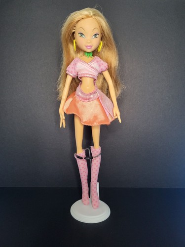 Winx club offizielle flora - winx,