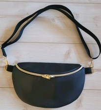  schöne Bauchtasche Handmade Kunstlede schwarz crossbodybag Gürteltasche Gold