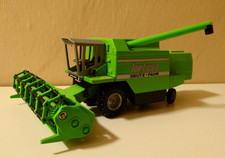 Siku Farmer 3850 - TopLiner - Deutz-Fahr - Mähdrescher - Maßstab 1:32