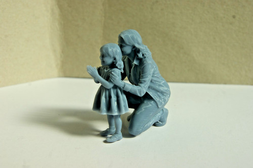 Figur kniende mutter mit kind - figur,