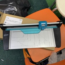 Avery Büro Trimmer A4