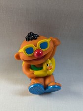 Tyco Sesamstrasse Ernie Badespielzeug Ente Gummitier 10cm Orange Vintage Figur