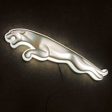 JAGUAR LEAPER LED BELEUCHTETER