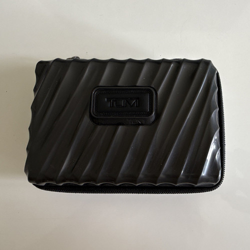 Tumi amenity kit - tumi, singapore