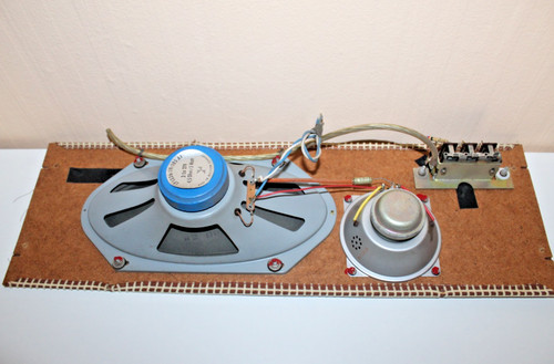 Schallwand aus röhrenradio - schallwand,