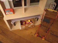 Hübscher Einkaufsladen Unikat mit Einkaufswagen Kasse etc.