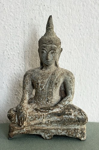 Antiker thailändischer buddha - antiker,