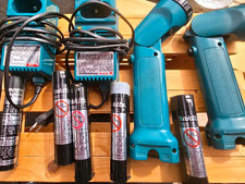 2 Makita Schnellladegeräte DC
