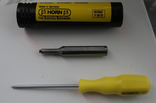 Horn nut und bohren - und,