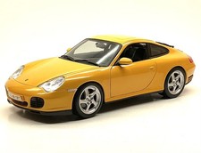 Maisto Porsche 911 Carrera 4S