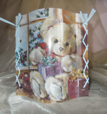 DekoWindlichtTeddy am Fenster