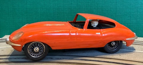 Revell slot car 32 - car, jaguar