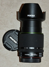 PENTAX-DA 18-135mm F3.5-5.6 ED AL IF DC WR Zoom Linse + Hood