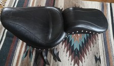 Harley, Mustang Sitz