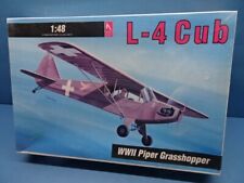 1/48 HOBBYCRAFT : WW II Kurier+Verbindungs-Flgz.  Piper CUB L-4 " Grasshopper "