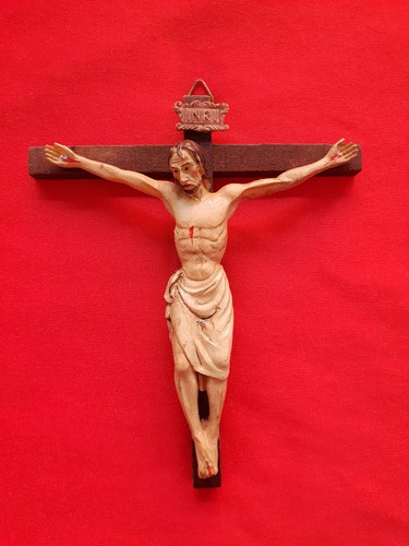 Kreuz mit jesus figur und - kreuz,