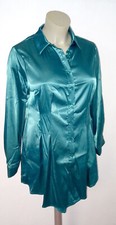 Satin Glanz Bluse mit Schößchen Long Bluse Petrol glänzend Größe 52 / 4XL NEU