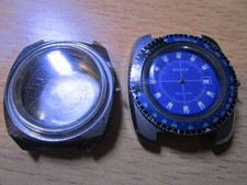 Zwei gut erhaltene Ruhla Uhrengehäuse