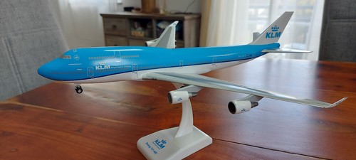 Flugzeugmodell hogan 200 - flugzeugmodell,