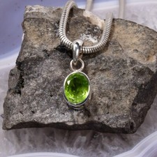 Peridot Anhänger, 925er Silber, Edelsteinanhänger (12747), Edelsteinschmuck