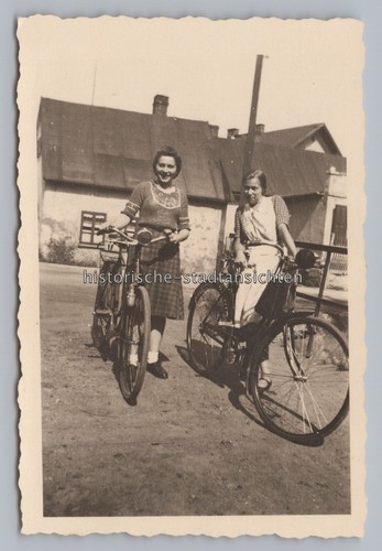 Frauen mit fahrrad altes - mit,