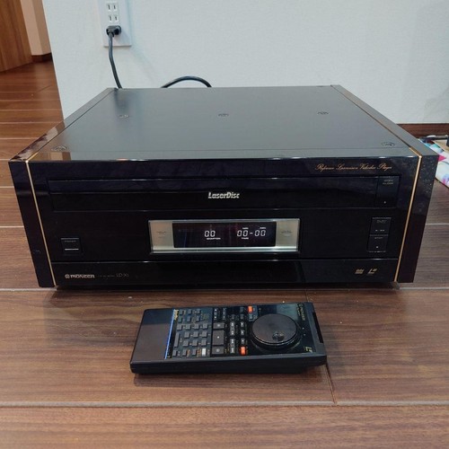 Pioneer laserdisc player - laserdisc,