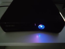 Xbox 360 Slim Regionsfrei Aurora 250GB + RGH3/JTAG LED MOD Fastb. + Shoot Em UPS