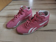 Kaum getragene Reebok Freestyle Hi Suede Frosted Wine US 10,5 UK 8 EU 42