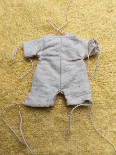 Neuer kleiner puppenkörper - kleiner,