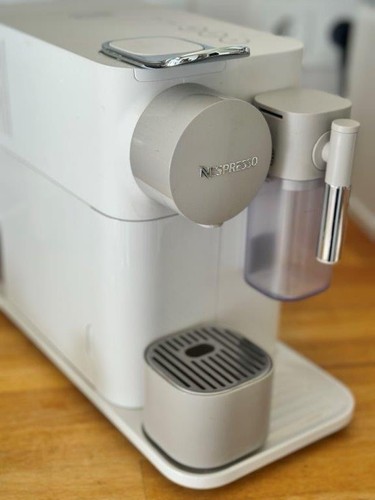Nespresso lattissima one - nespresso,